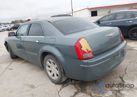 2005 Chrysler 300 Touring from USA, damaged, VIN 2C3JA53G25H187627